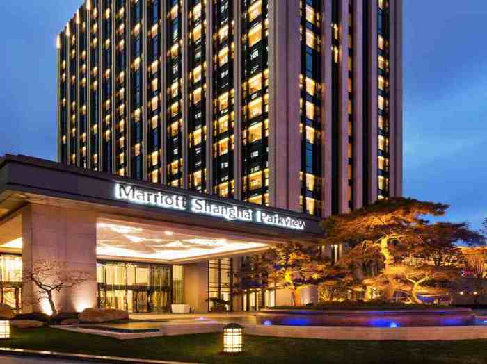 China hotels buildings architecture weird unusual chinese hotel sheraton no huzhou shaped design ambitious end building beijing best resort asia Best hotel in china